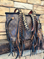 LV - Neverfull Houston Tote Leopard