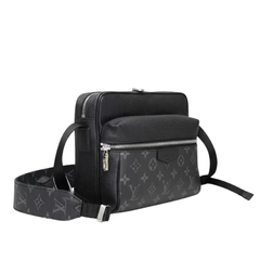 LV Outdoor Messenger