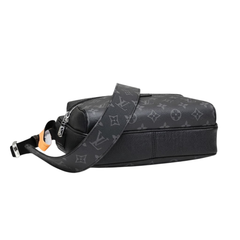 LV Outdoor Messenger